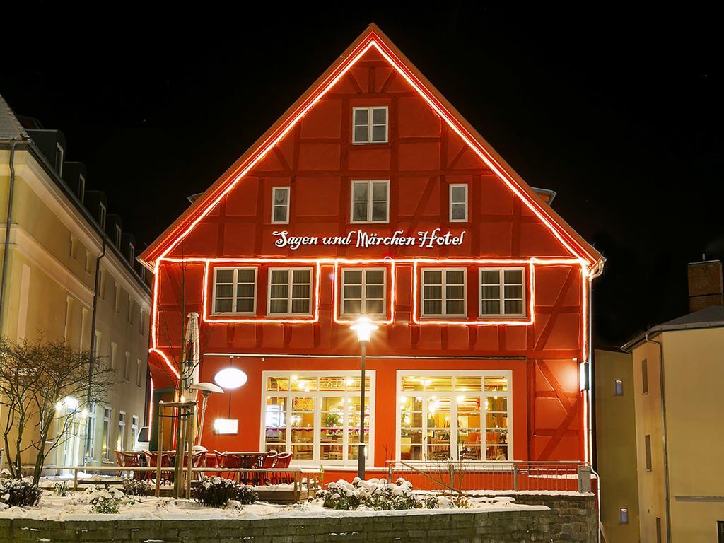 Maerchenhotel Bergen Auf Rugen Bagian luar foto