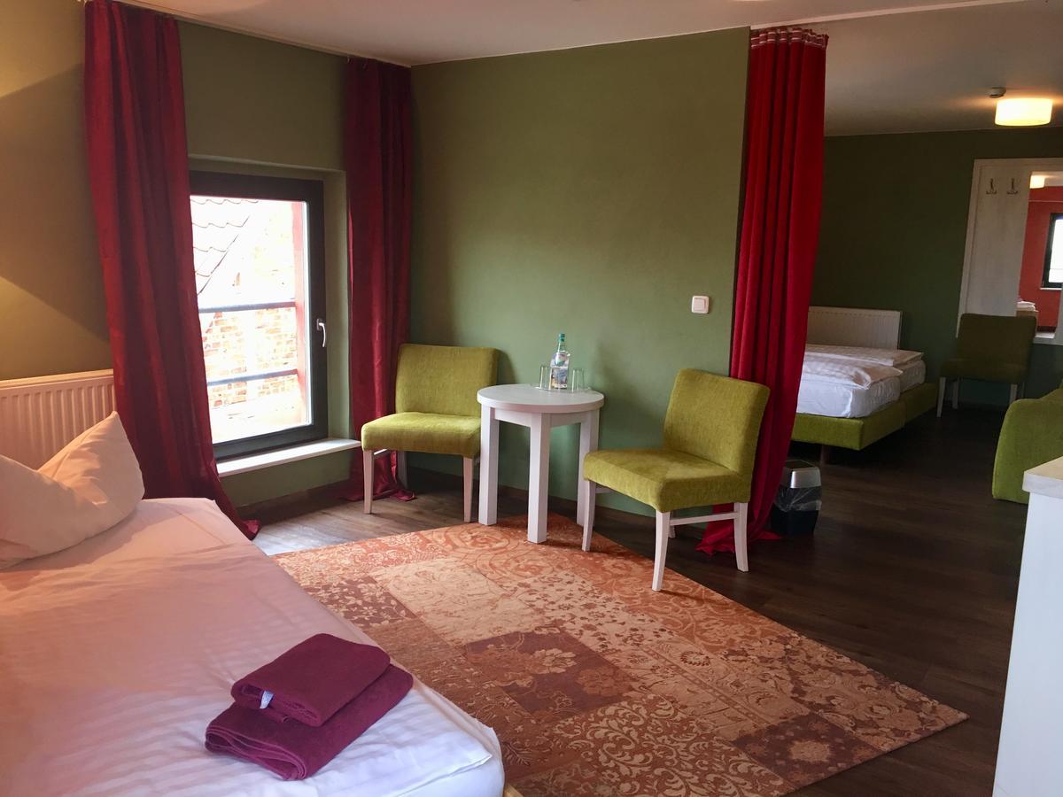 Maerchenhotel Bergen Auf Rugen Bagian luar foto
