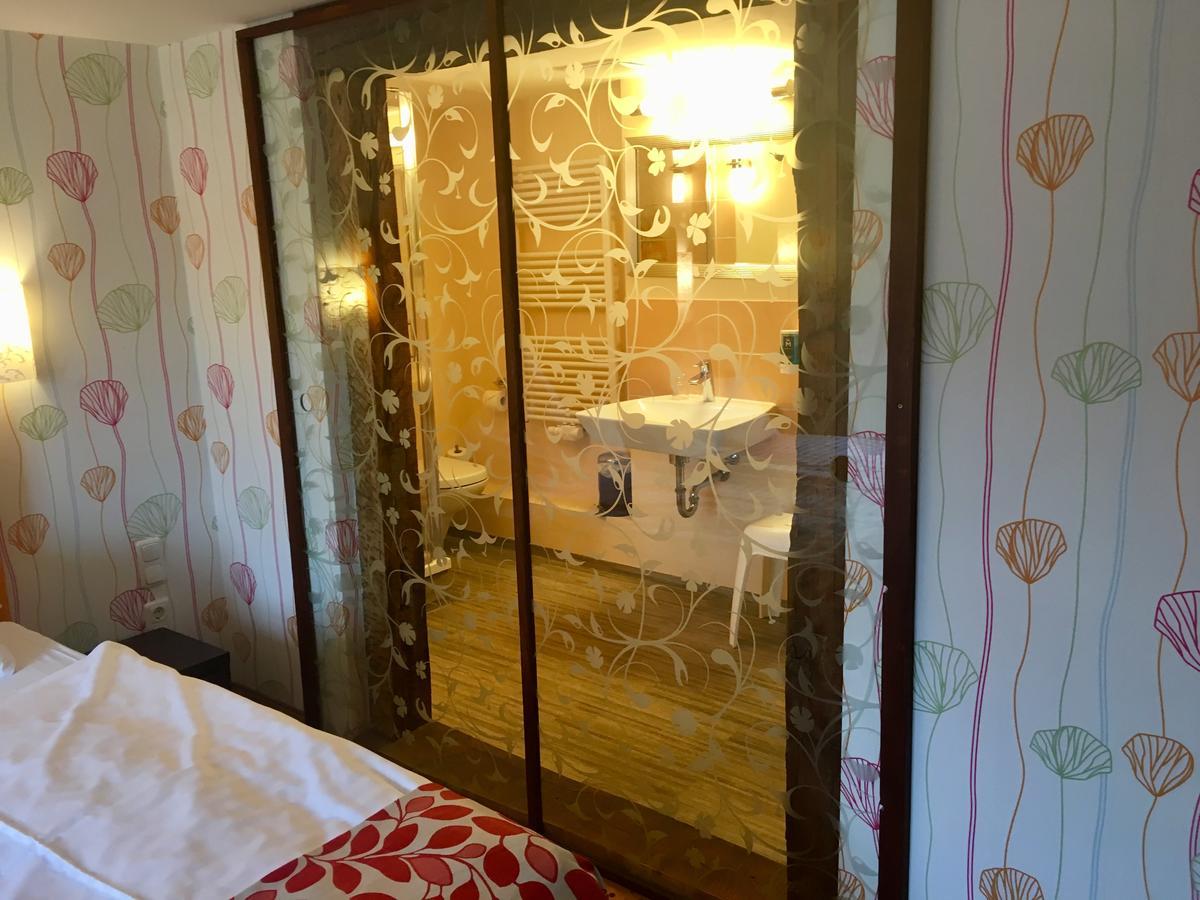 Maerchenhotel Bergen Auf Rugen Bagian luar foto